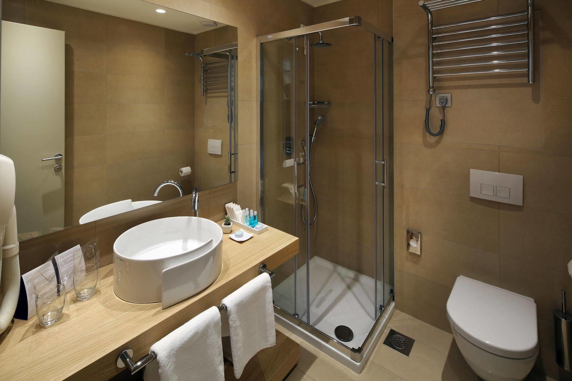 Boutique Hotel Adoral Rabac Exterior foto