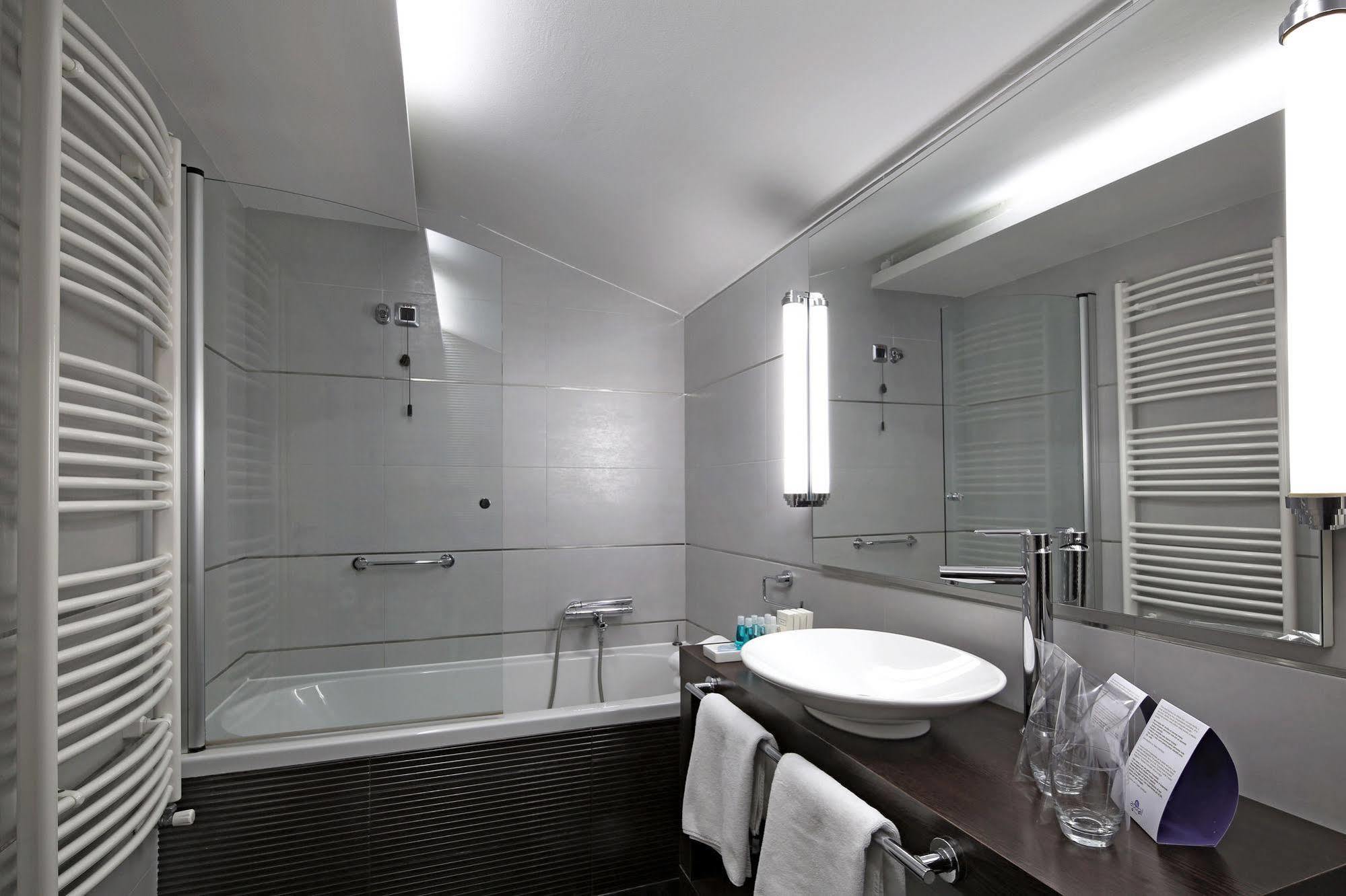 Boutique Hotel Adoral Rabac Exterior foto